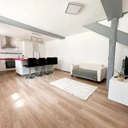 Maison Moderne A Deux Pas Du Centre-ville Hébergement de vacances *
